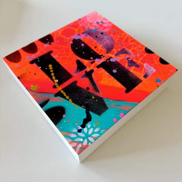 Handgemaltes Acrylkunstwerk, gemalt mit Neonfarben auf Holzcube, eine besondere Geschenkidee für einen lieben Menschen. Größe: 20×20 cm. Zum Aufstellen oder Aufhängen.